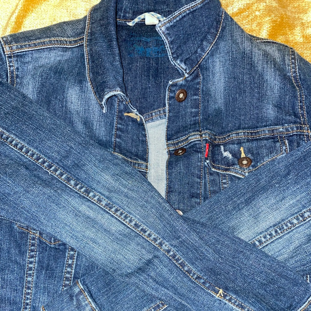 Levi’s womens jean jacket